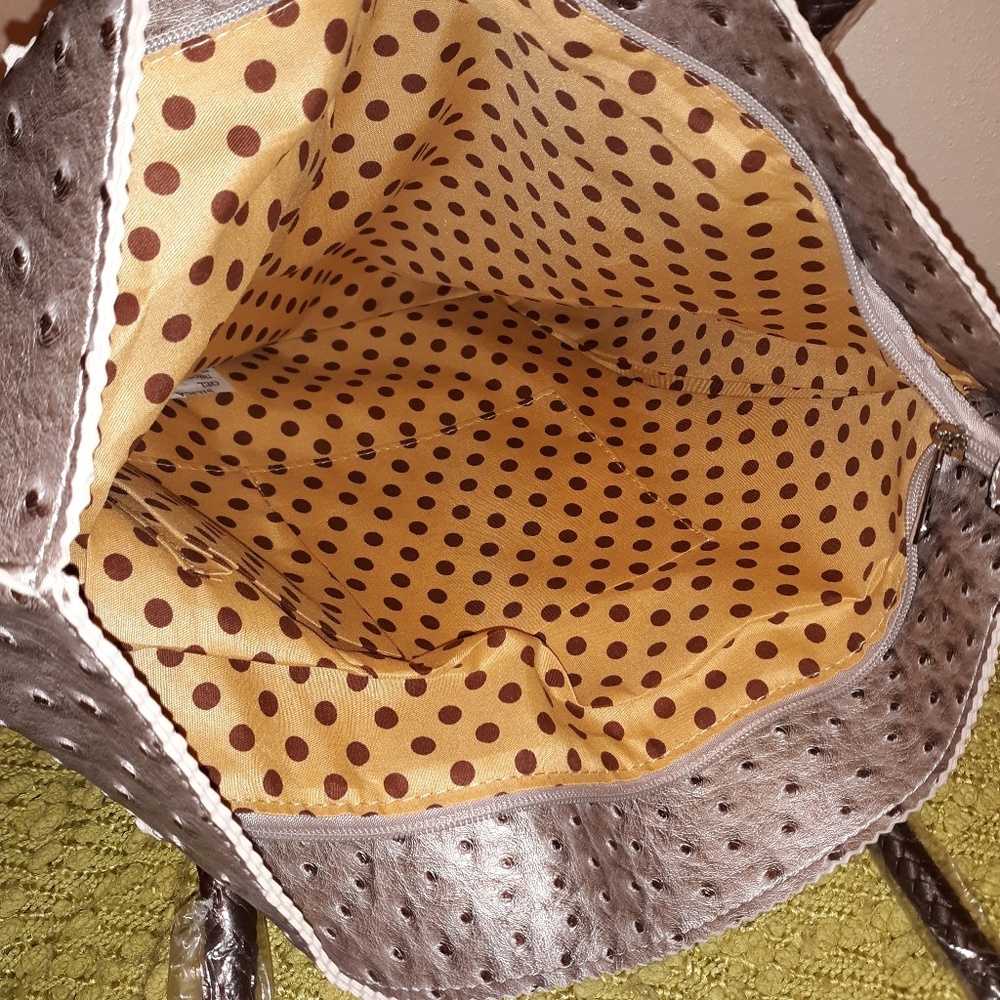 Tote - Picture 2 of 3